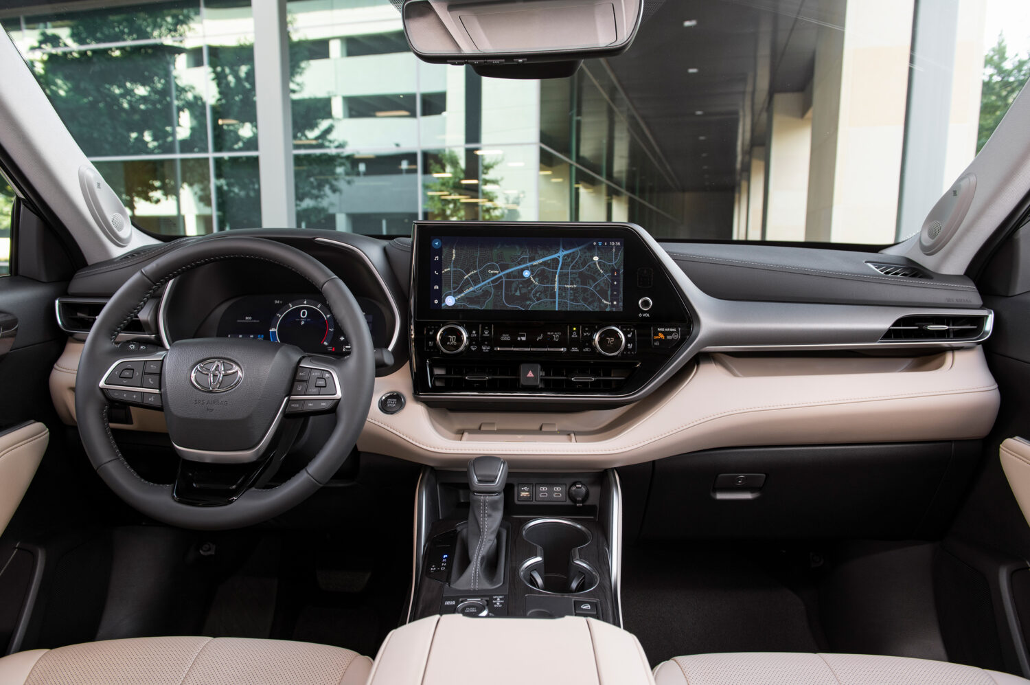 Interior Toyota Highlander 2025 | LATINCARROS.COM 