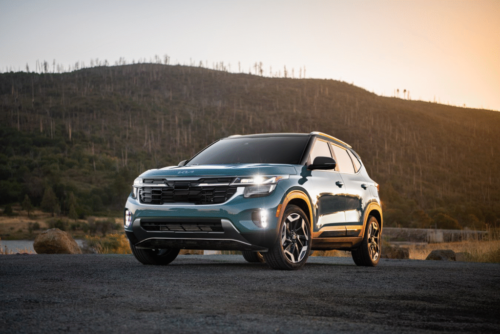 KIA SELTOS 2025: EL SUV COMPACTO QUE REDEFINE EL SEGMENTO EN LATINOAMÉRICA, PRECIO Y CARACTERISTICAS | LATIN CARROS