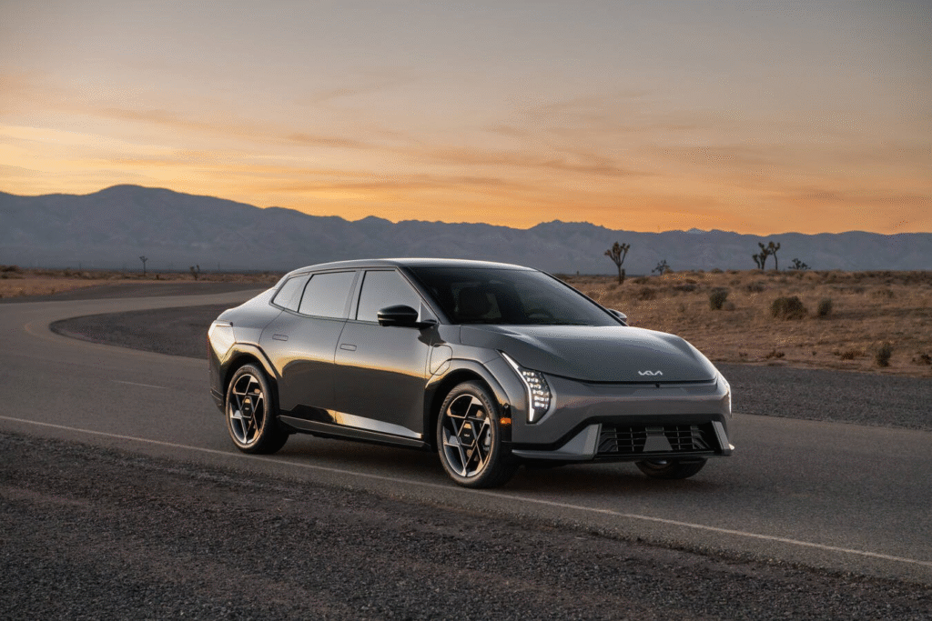 Kia EV4 2026: el SUV eléctrico que democratiza la movilidad sostenible en América Latina