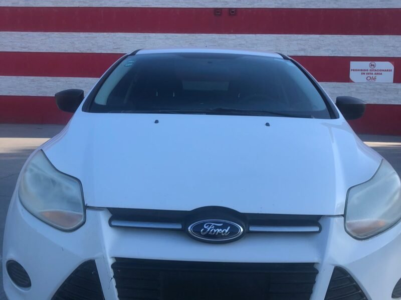 Ford Focus 2014,Automatico,4 puertas,Gasolina,Buenas condiciones