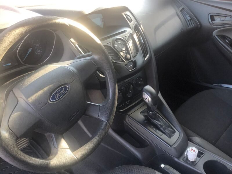 Ford Focus 2014,Automatico,4 puertas,Gasolina,Buenas condiciones