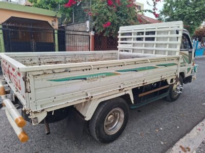 Vendo Daihatsu Delta 2006