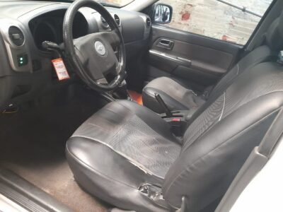 VENDO CAMIONETA DOBLE CABINA CHEVROLET LUV D MAX 3.000 MODELO 2013 DIESEL