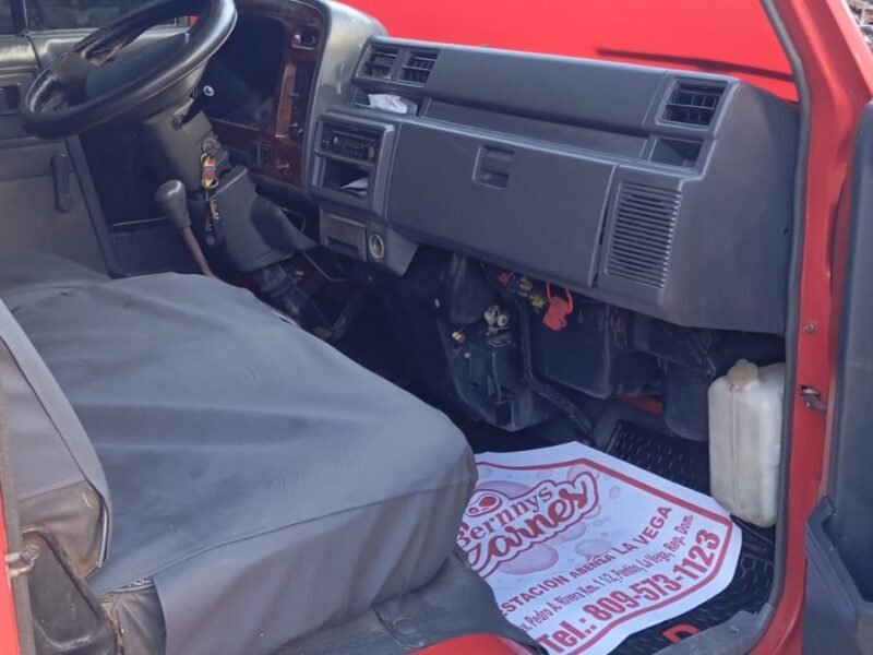 VENDO DAIHATSU DELTA 2009