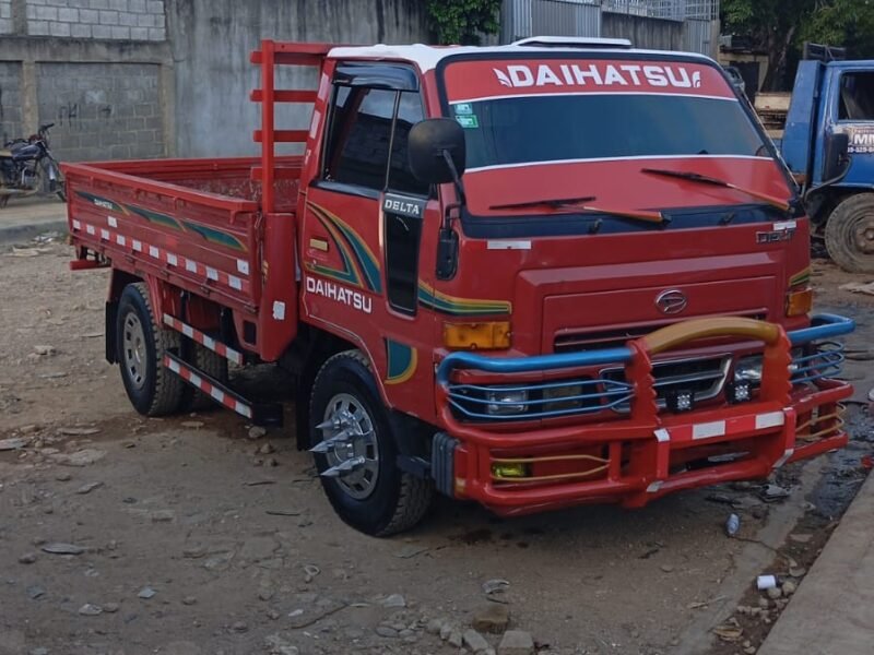 VENDO DAIHATSU DELTA 2009