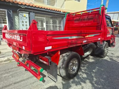 Vendo Daihatsu Volteo 2006